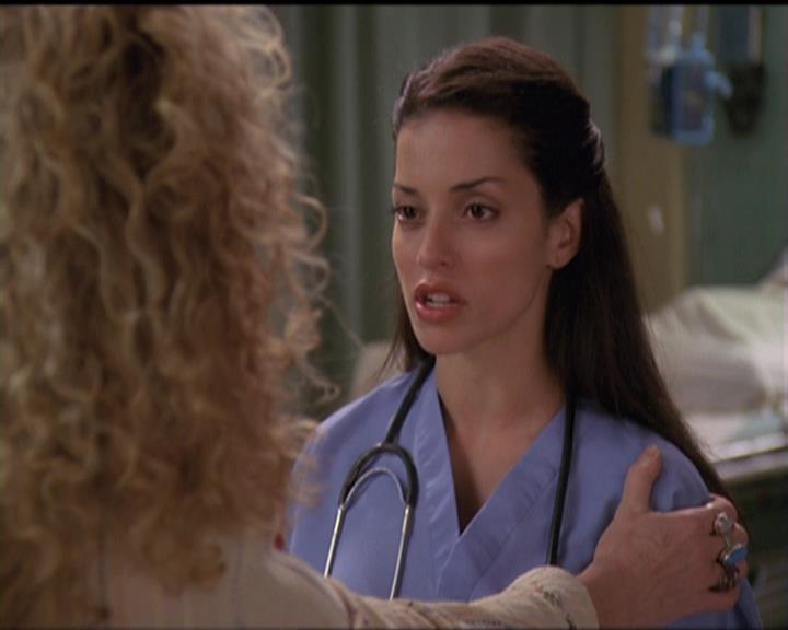 Charmed-Online-dot-net_5x06TheEyesHaveIt0765.jpg