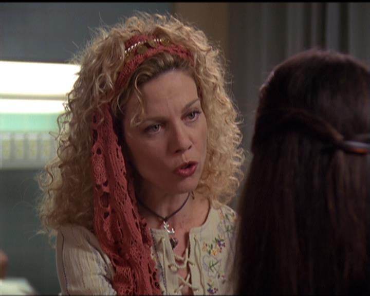 Charmed-Online-dot-net_5x06TheEyesHaveIt0769.jpg