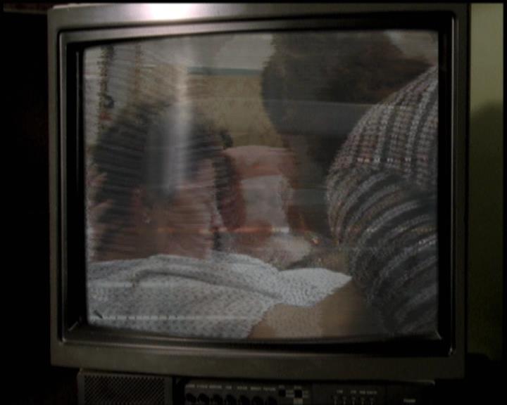 Charmed-Online-dot-net_5x06TheEyesHaveIt0807.jpg