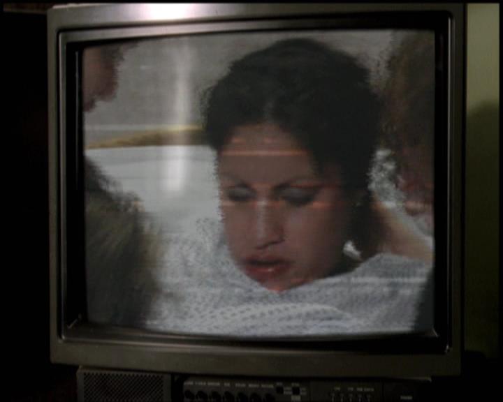 Charmed-Online-dot-net_5x06TheEyesHaveIt0808.jpg