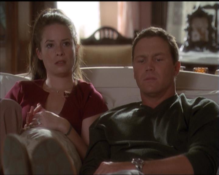 Charmed-Online-dot-net_5x06TheEyesHaveIt0849.jpg