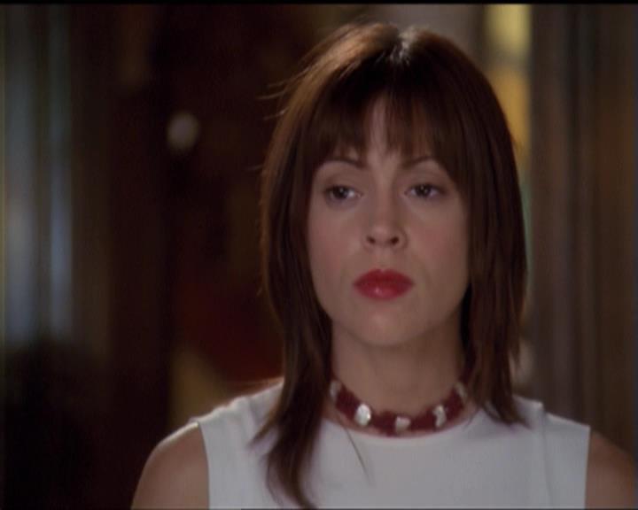 Charmed-Online-dot-net_5x06TheEyesHaveIt0864.jpg
