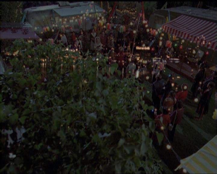 Charmed-Online-dot-net_5x06TheEyesHaveIt0887.jpg