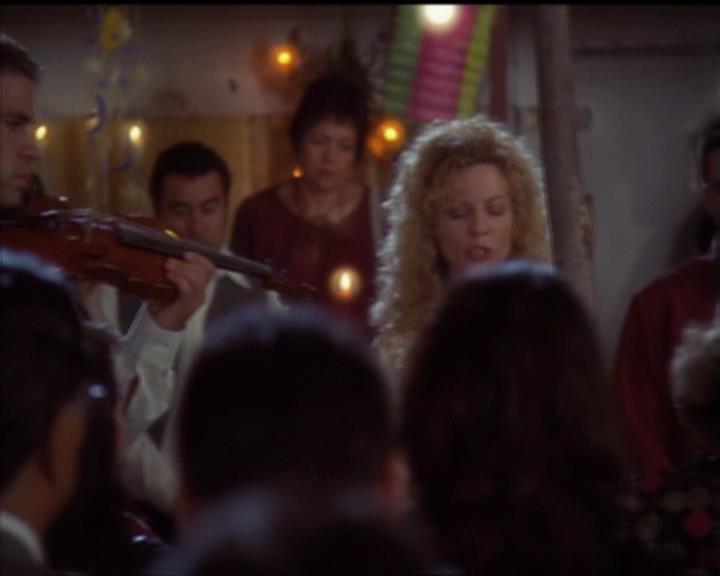 Charmed-Online-dot-net_5x06TheEyesHaveIt0894.jpg