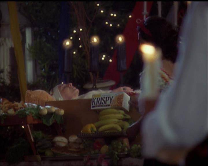 Charmed-Online-dot-net_5x06TheEyesHaveIt0915.jpg