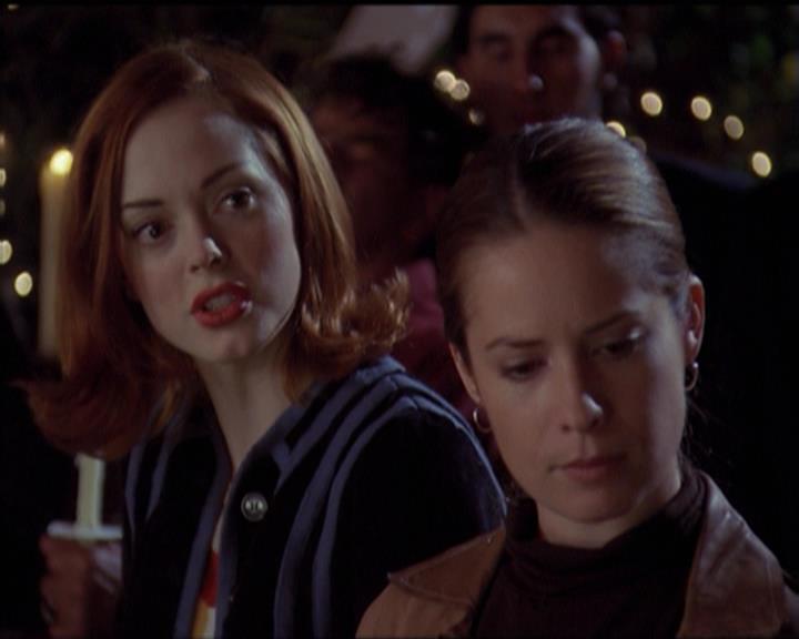 Charmed-Online-dot-net_5x06TheEyesHaveIt0937.jpg