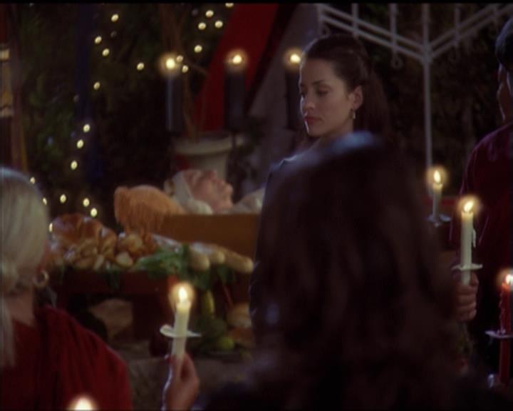 Charmed-Online-dot-net_5x06TheEyesHaveIt0945.jpg