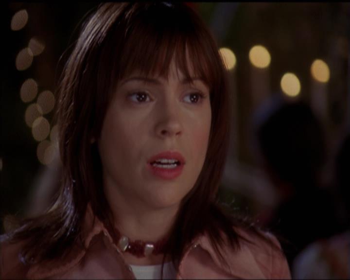 Charmed-Online-dot-net_5x06TheEyesHaveIt1006.jpg