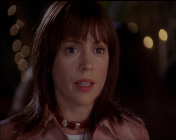 Charmed-Online-dot-net_5x06TheEyesHaveIt1008.jpg