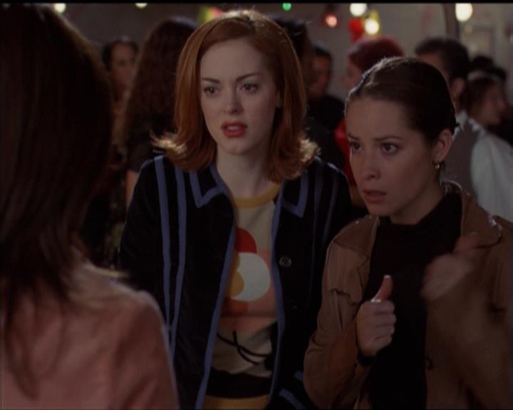 Charmed-Online-dot-net_5x06TheEyesHaveIt1016.jpg Charmed-Online-dot-net_5x06TheEyesHaveIt1016.jpg