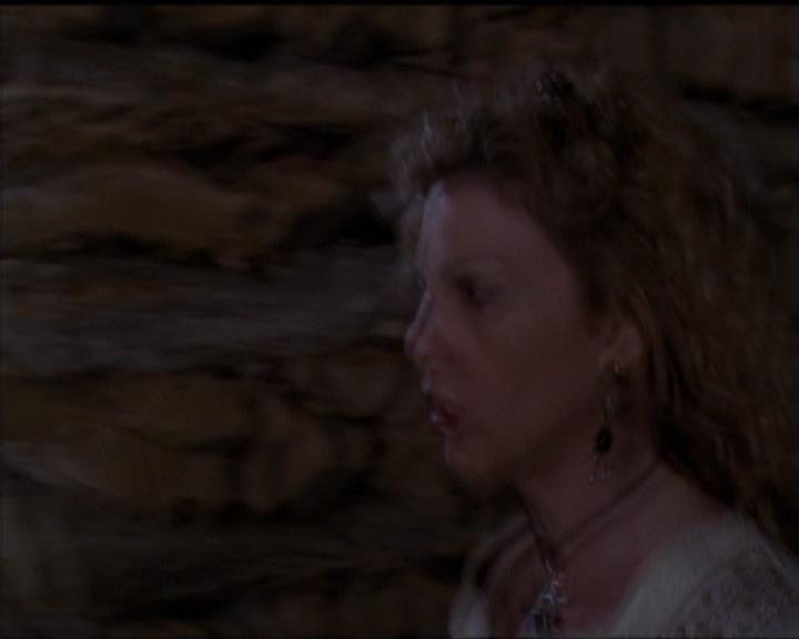 Charmed-Online-dot-net_5x06TheEyesHaveIt1027.jpg