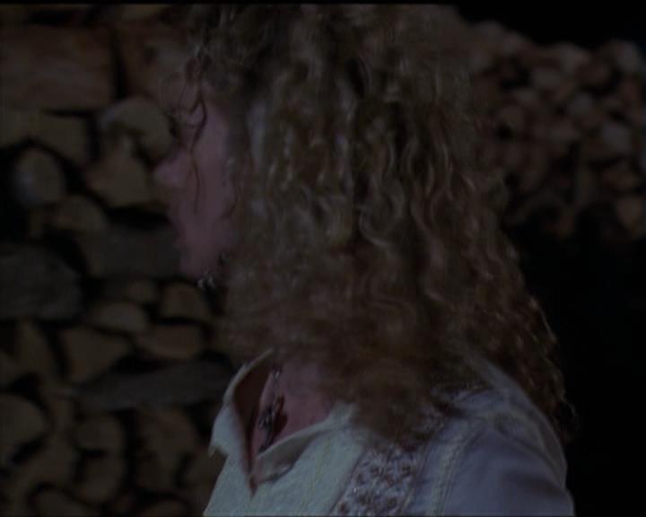 Charmed-Online-dot-net_5x06TheEyesHaveIt1037.jpg