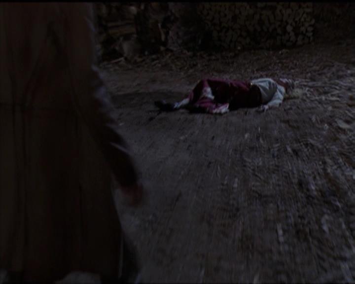 Charmed-Online-dot-net_5x06TheEyesHaveIt1070.jpg