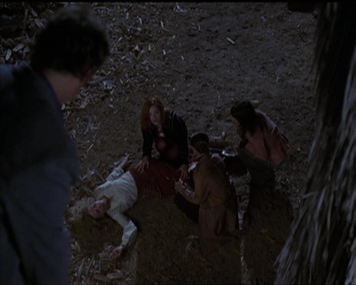 Charmed-Online-dot-net_5x06TheEyesHaveIt1076.jpg