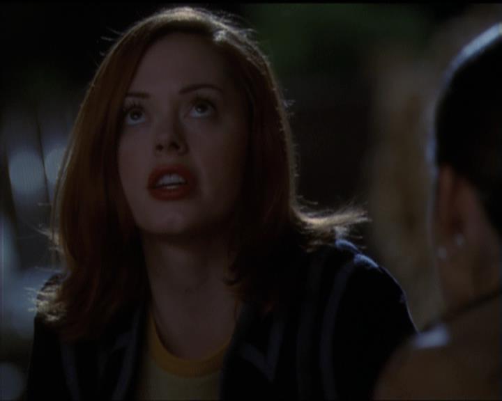 Charmed-Online-dot-net_5x06TheEyesHaveIt1077.jpg