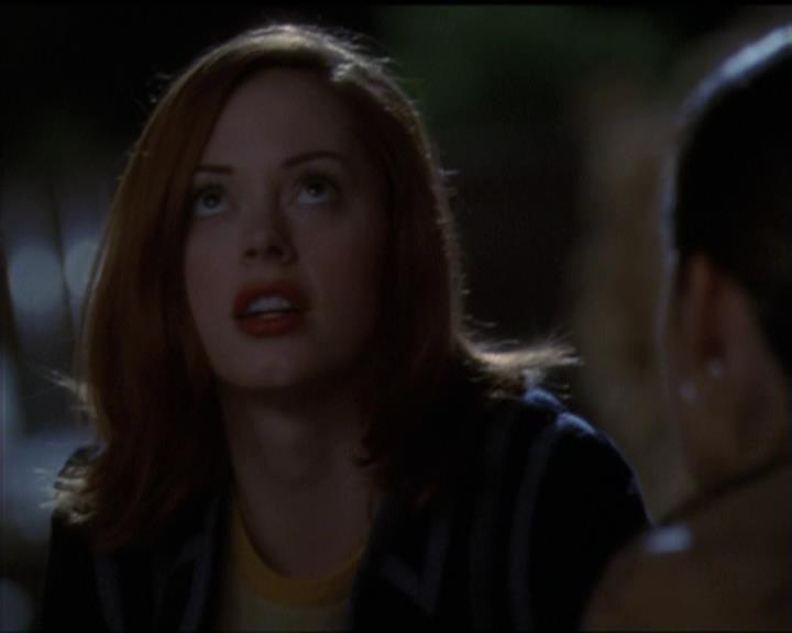Charmed-Online-dot-net_5x06TheEyesHaveIt1078.jpg