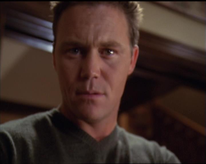 Charmed-Online-dot-net_5x06TheEyesHaveIt1097.jpg