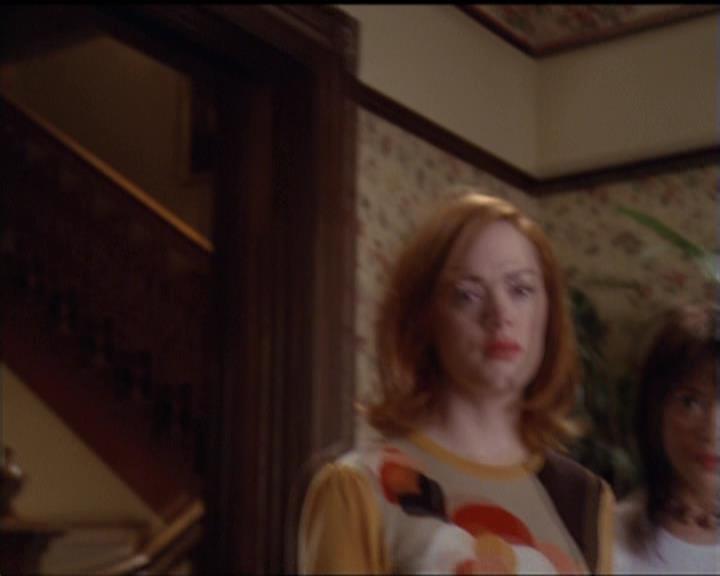 Charmed-Online-dot-net_5x06TheEyesHaveIt1101.jpg