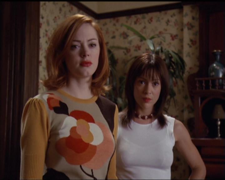 Charmed-Online-dot-net_5x06TheEyesHaveIt1102.jpg Charmed-Online-dot-net_5x06TheEyesHaveIt1102.jpg