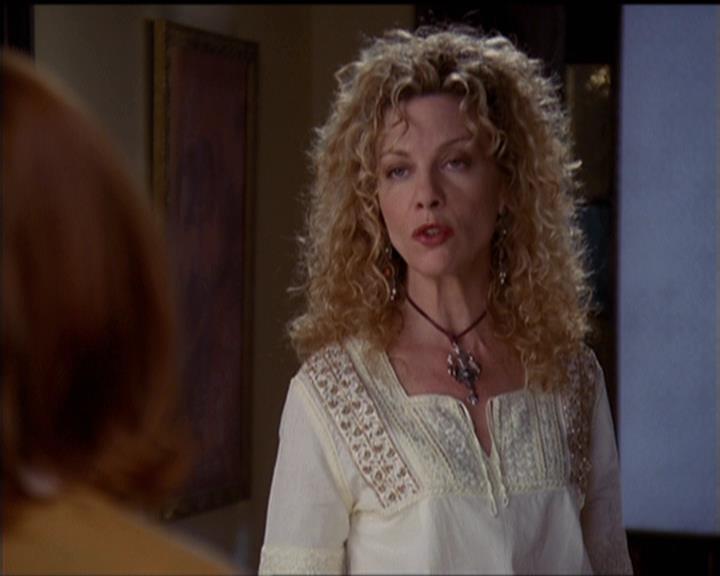 Charmed-Online-dot-net_5x06TheEyesHaveIt1151.jpg Charmed-Online-dot-net_5x06TheEyesHaveIt1151.jpg