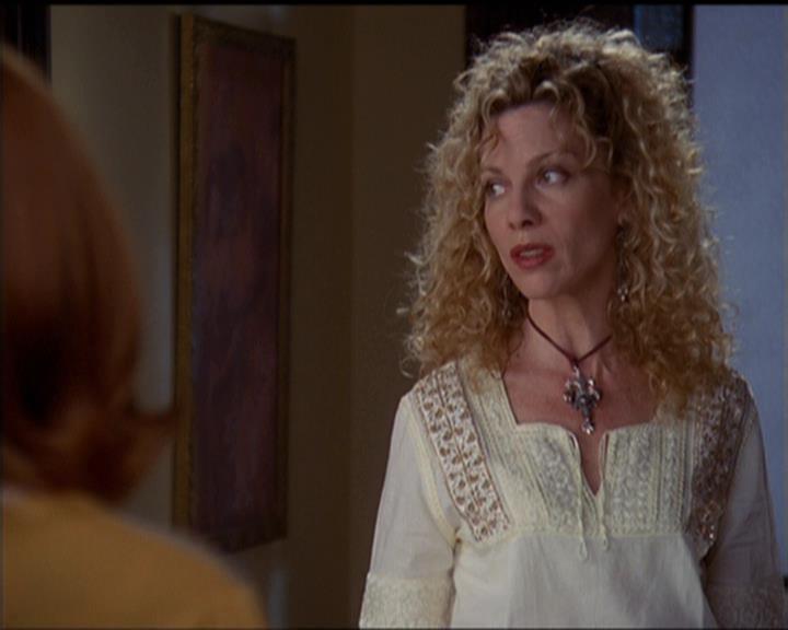 Charmed-Online-dot-net_5x06TheEyesHaveIt1179.jpg