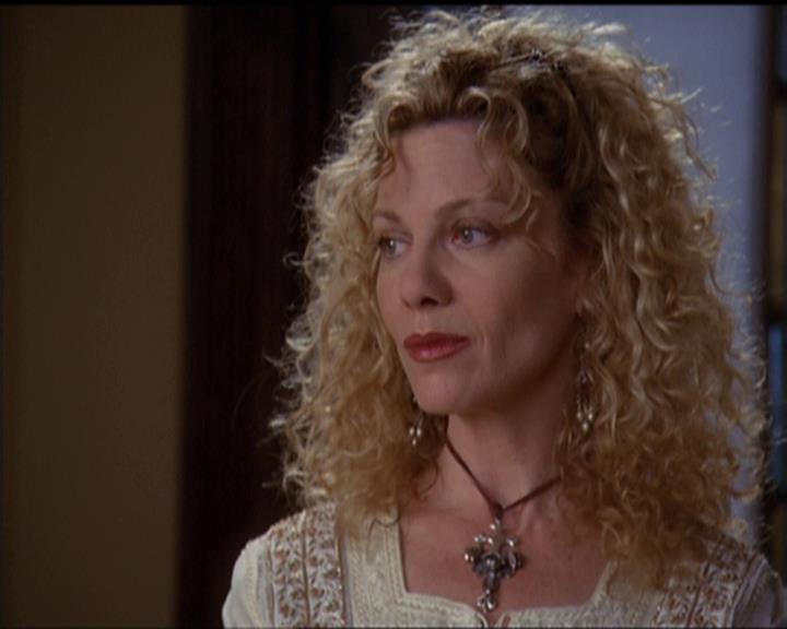 Charmed-Online-dot-net_5x06TheEyesHaveIt1202.jpg Charmed-Online-dot-net_5x06TheEyesHaveIt1202.jpg