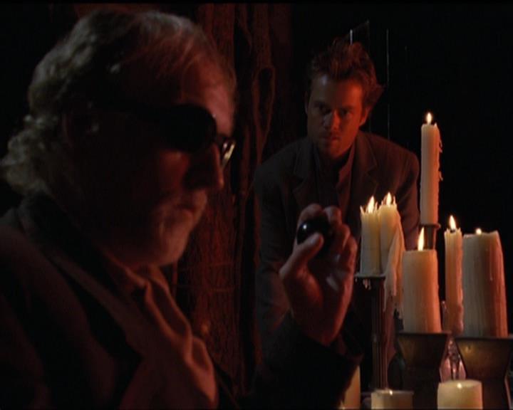 Charmed-Online-dot-net_5x06TheEyesHaveIt1238.jpg