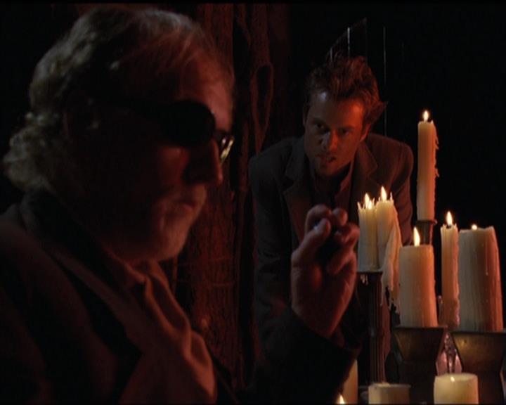 Charmed-Online-dot-net_5x06TheEyesHaveIt1240.jpg