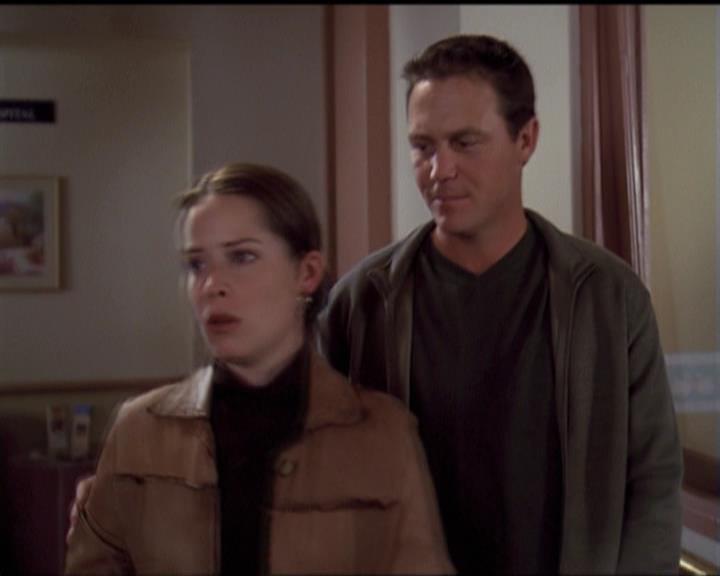 Charmed-Online-dot-net_5x06TheEyesHaveIt1272.jpg