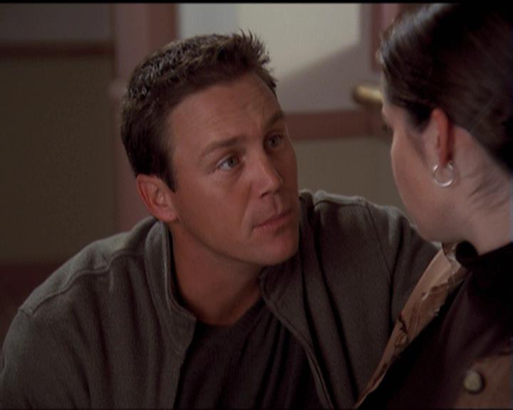 Charmed-Online-dot-net_5x06TheEyesHaveIt1288.jpg