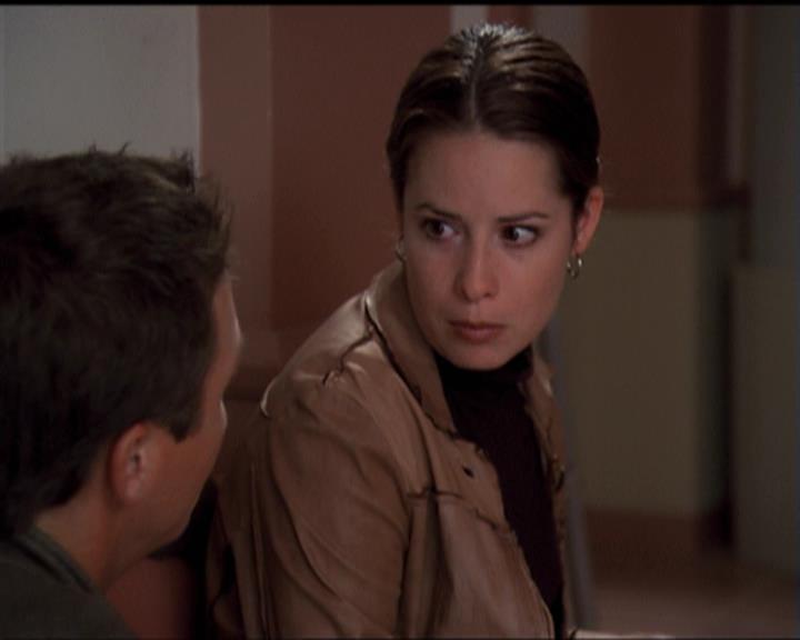 Charmed-Online-dot-net_5x06TheEyesHaveIt1291.jpg