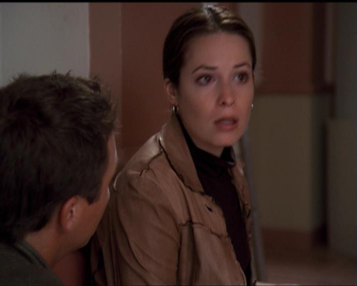 Charmed-Online-dot-net_5x06TheEyesHaveIt1296.jpg