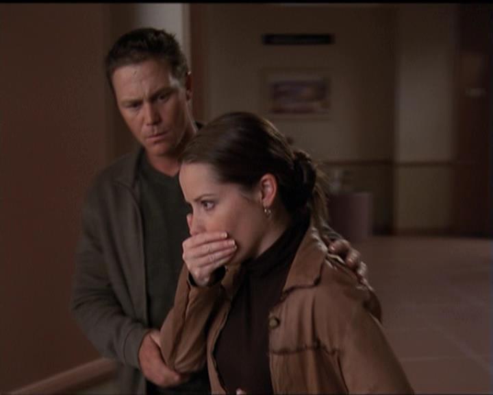 Charmed-Online-dot-net_5x06TheEyesHaveIt1358.jpg