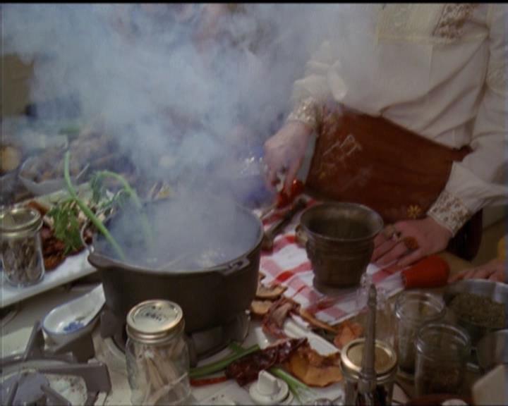 Charmed-Online-dot-net_5x06TheEyesHaveIt1364.jpg