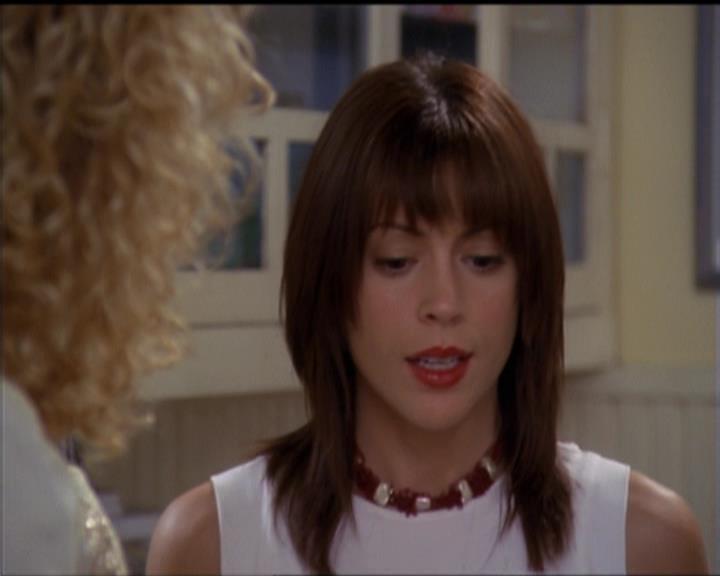 Charmed-Online-dot-net_5x06TheEyesHaveIt1424.jpg Charmed-Online-dot-net_5x06TheEyesHaveIt1424.jpg