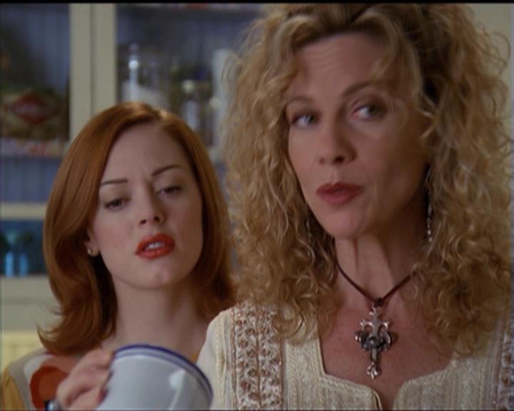 Charmed-Online-dot-net_5x06TheEyesHaveIt1426.jpg Charmed-Online-dot-net_5x06TheEyesHaveIt1426.jpg