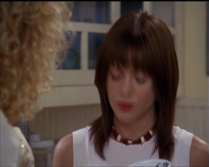 Charmed-Online-dot-net_5x06TheEyesHaveIt1429.jpg Charmed-Online-dot-net_5x06TheEyesHaveIt1429.jpg