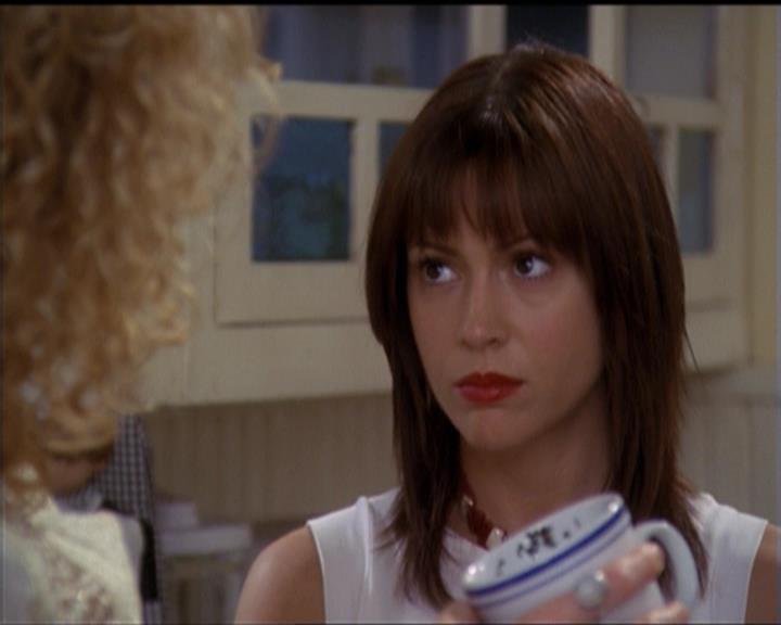 Charmed-Online-dot-net_5x06TheEyesHaveIt1433.jpg Charmed-Online-dot-net_5x06TheEyesHaveIt1433.jpg