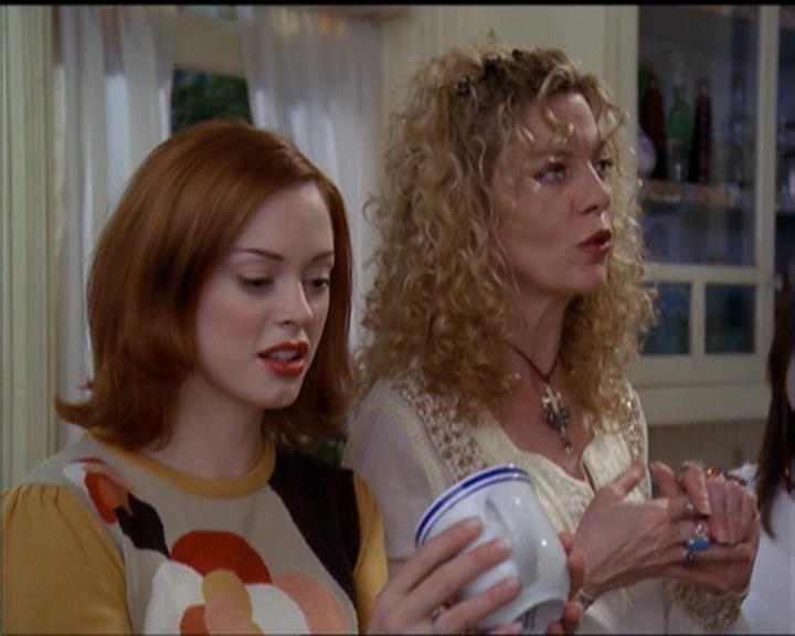 Charmed-Online-dot-net_5x06TheEyesHaveIt1441.jpg Charmed-Online-dot-net_5x06TheEyesHaveIt1441.jpg