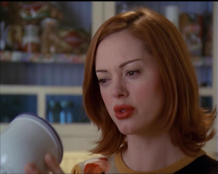 Charmed-Online-dot-net_5x06TheEyesHaveIt1449.jpg
