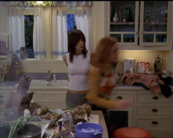 Charmed-Online-dot-net_5x06TheEyesHaveIt1463.jpg Charmed-Online-dot-net_5x06TheEyesHaveIt1463.jpg