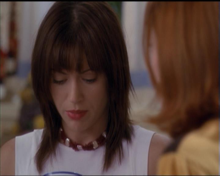 Charmed-Online-dot-net_5x06TheEyesHaveIt1483.jpg