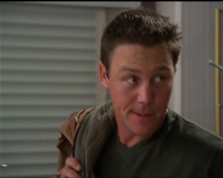 Charmed-Online-dot-net_5x06TheEyesHaveIt1516.jpg