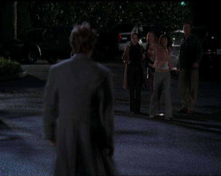 Charmed-Online-dot-net_5x06TheEyesHaveIt1579.jpg