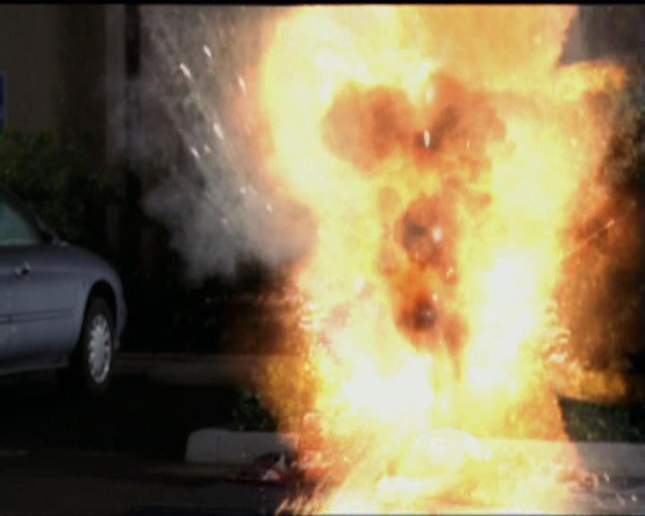 Charmed-Online-dot-net_5x06TheEyesHaveIt1584.jpg