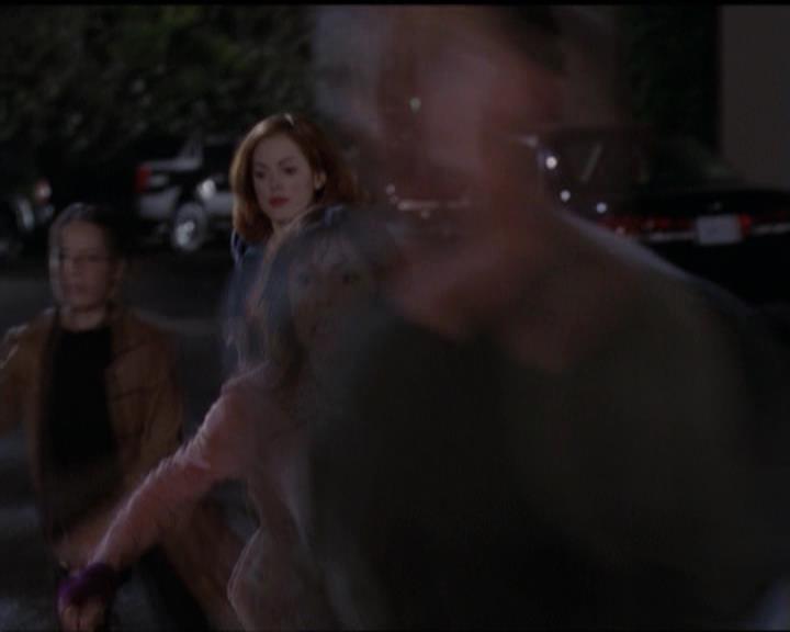 Charmed-Online-dot-net_5x06TheEyesHaveIt1587.jpg