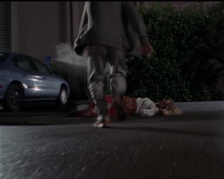 Charmed-Online-dot-net_5x06TheEyesHaveIt1589.jpg