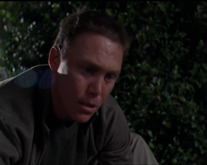 Charmed-Online-dot-net_5x06TheEyesHaveIt1601.jpg