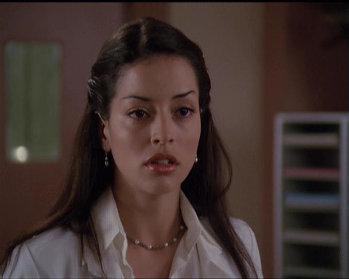 Charmed-Online-dot-net_5x06TheEyesHaveIt1659.jpg