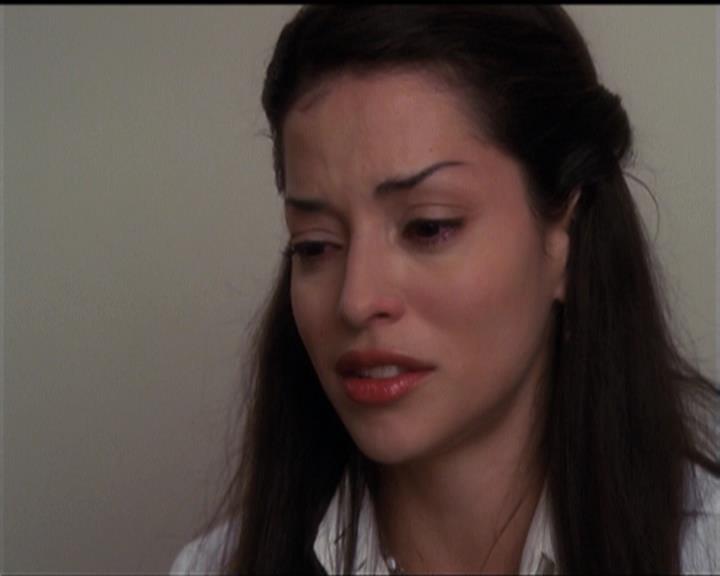 Charmed-Online-dot-net_5x06TheEyesHaveIt1698.jpg